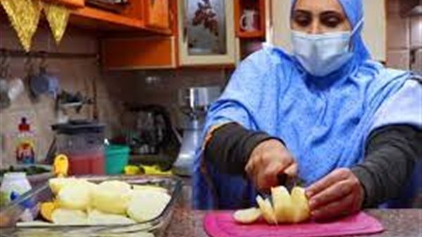 تصريحات مثيرة لصاحبة العشاء الأخير : مش هسيب عيالي تموت من الجوع عشان عندى كورونا | شاهد