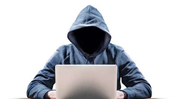 صور خادشة .. تفاصيل مثيرة في ابتزاز مدرب جمباز لأستاذة جامعية 