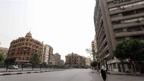 رئيس اللجنة العلمية لكورونا يكشف ..حقيقة فرض حظر تجوال | فيديو