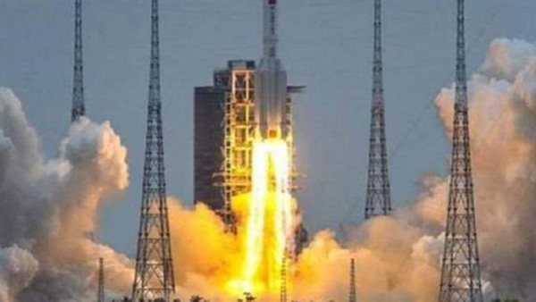 باليوم والساعة.. خبير يكشف موعد ارتطام الصاروخ الصيني بالأرض 