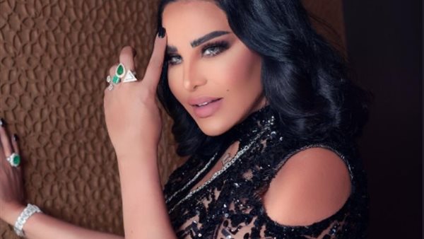 تقدر تشتري ميسي.. أسعار خيالية لمجوهرات أحلام الإماراتية | شاهد