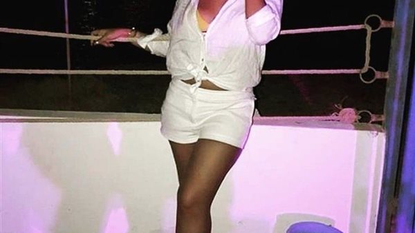 بعد علي غزلان.. منة عرفة تعلن عن خطبتها 