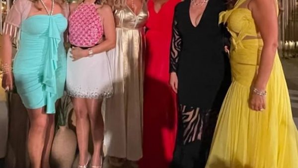 جنازة صباحا وفرح ليلا.. تصرف مفاجيء من يسرا بعد هجوم الجمهور عليها بسبب سمير غانم