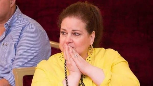 مش بنلبس أسود أمامها..هكذا أخفت أسرة سمير غانم خبر وفاته عن دلال عبد العزيز