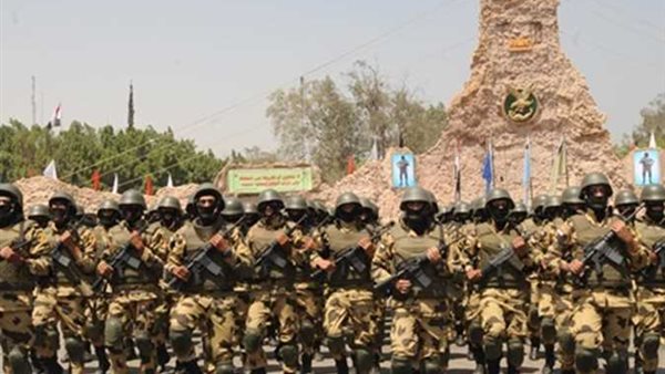 ماذا يحدث ؟..الجيش المصري ينتشر في 3 دول 