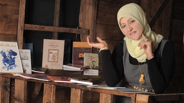 أطروحة عن أدب سناء الشّعلان في أندونيسيا