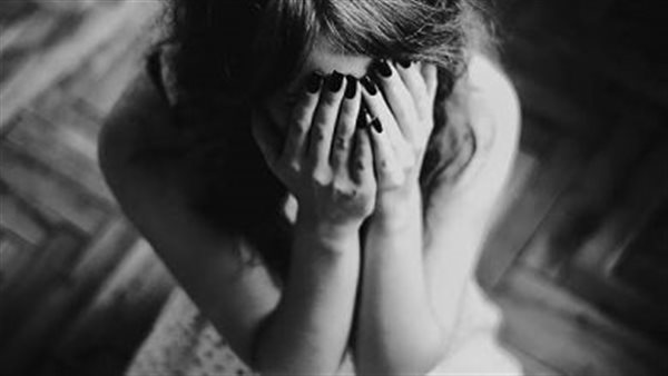 أفقدني عذريتي ..اعترافات مثيرة لقاتلة والدها بالجيزة