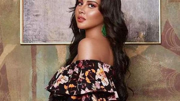 تحريض على التحرش.. هجوم على ياسمين رئيس بعد مشاركتها في كليب حسن شاكوش 