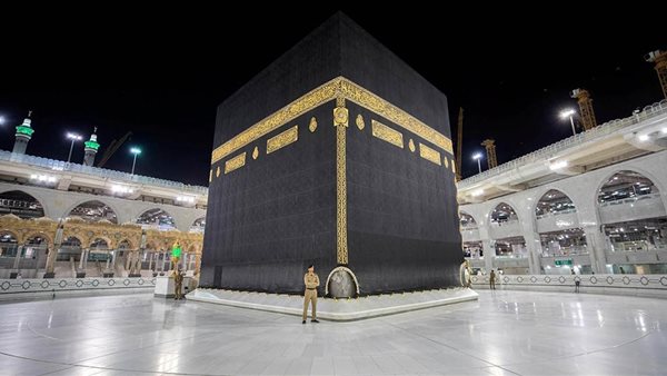 قدرة الله تتجسد فوق مكة.. اختفاء ظل الكعبة في ظاهرة مفيدة لأهل الأرض