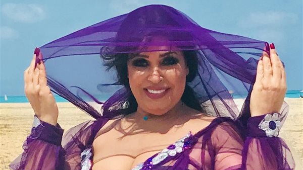 كنتي في اختبار من ربنا وسقطتي..هجوم ناري على فيفي عبده بعد ظهورها المثير | شاهد