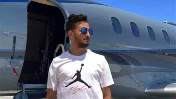 بعد الحجز على أمواله ..أغنى شاب في مصر يمنح محمد رمضان 10 كروت فيزا مشتريات لمساعدته