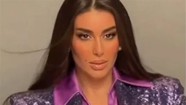 ببدلة لامعة.. ياسمين صبري تشوق متابعيها بجلسة تصوير جديدة
