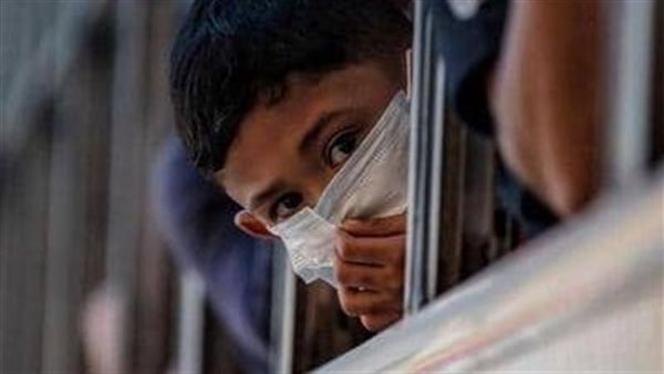 هؤلاء الأكثر عرضة..الصحة تحسم الجدل حول إصابة الأطفال بالفطر الأسود