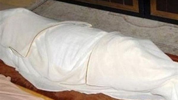 بسبب خلافات زوجية.. مقتل ربة منزل على يد زوجها بالشومة