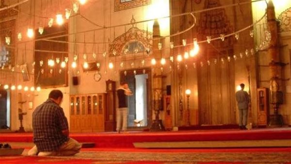 الإفتاء تحسم الجدل..ماذا يفعل من شك في عدد الركعات بعد الصلاة؟ 