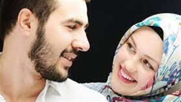 ينزع البركة والألفة بين الزوجين.. أمر نهى عنه النبي ويقع فيه الآباء عند تزويج بناتهم