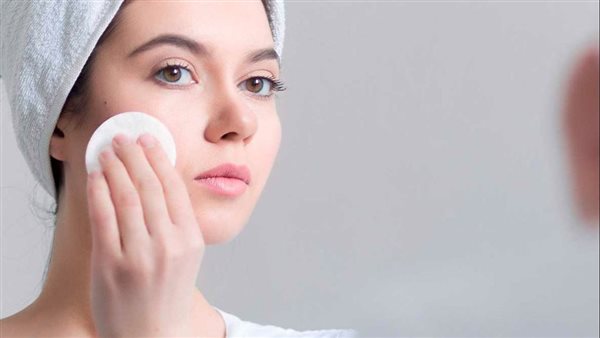 أبرزها التدخين وقلة النوم.. 4 عادات تهدد جمالك وتدمر بشرتك