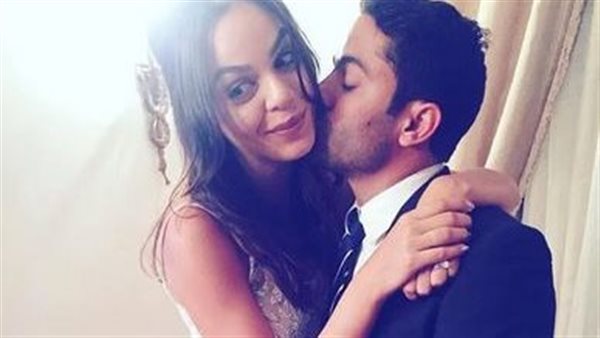 بعد تعرضه للتحرش.. مخرج معروف يغتصب زوجته | شاهد