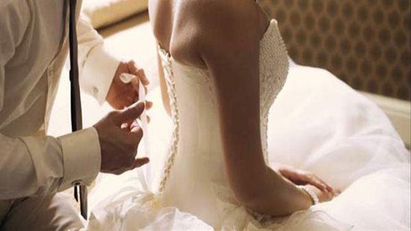 جائز بشرط..الإفتاء تكشف عن حكم الدخول بالزوجة قبل الزفاف