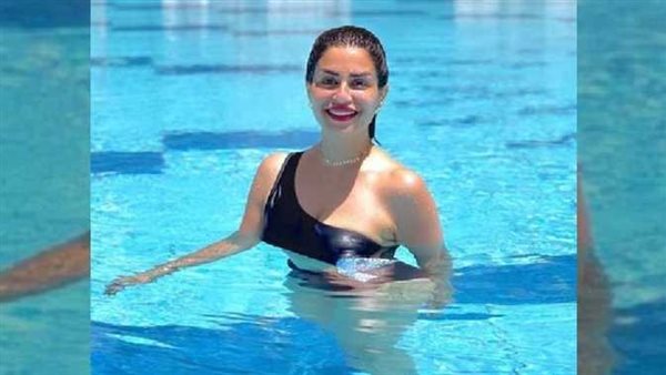 بسبب صورها..هجوم ناري على منة فضالي | شاهد