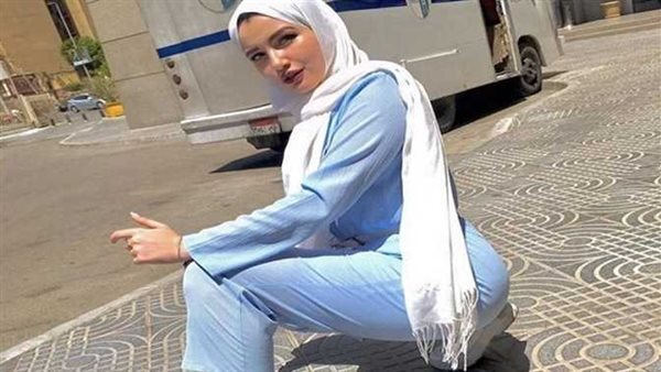 دعت فتيات لـ لقاءات محرمة.. تفاصيل مثيرة عن هروب حنين حسام والحكم بسجنها