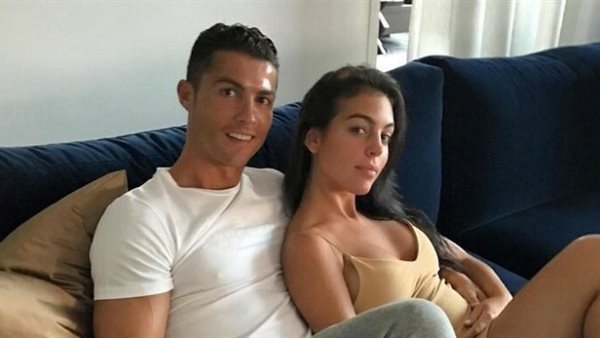 بعد الخسارة في يورو 2020.. هذا ما فعلته جورجينا مع رونالدو | شاهد