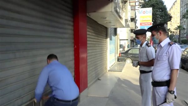 أبرزها ممارسة أفعال مخلة..9 حالات لغلق المحلات فى قانون المحال العامة