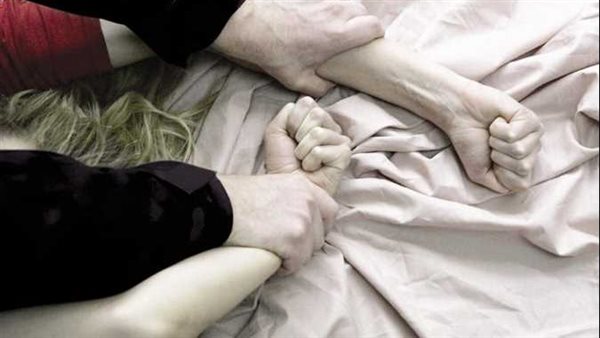  ربطني وكتفني وكسرلي ضلع..«شهد» تروي تجربة تعرضها للاغتصاب الزوجي| شاهد