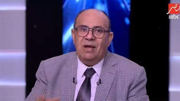  من أزمة قيام الليل إلى هتعملي نفسك دكتورة.. مبروك عطية يكشف أغرب حالات الطلاق 