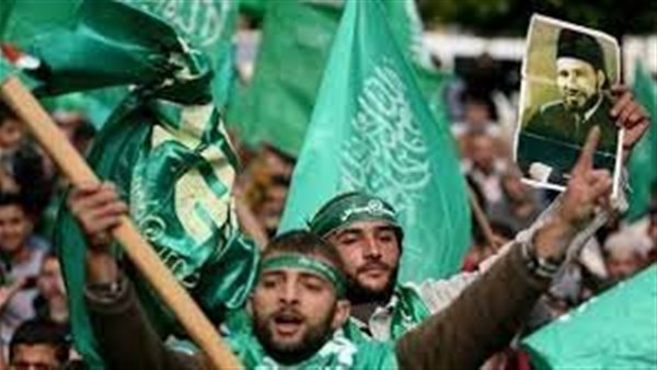 النفاق الإخواني.. رحلة الجماعة من الهتاف للأنظمة الحاكمة إلى تكفيرها | شاهد