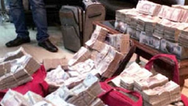 اكتشف أولاده امتلاكه ثروة 22 مليون جنيه.. القصة الكاملة لمليونير سوهاج الذي أوهم أسرته بفقره