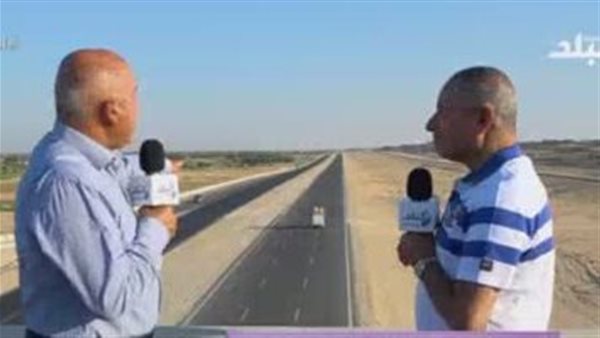 امسك مخالف.. رد فعل صارم من وزير النقل بعد رؤية سائق نقل يسير عكس الاتجاه | شاهد