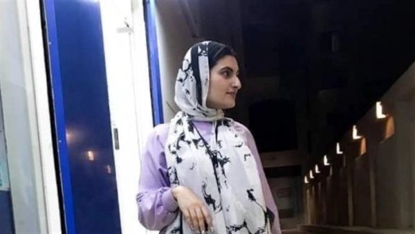 بعد فتاة الفستان.. مراقبة منتقبة تهين طالبة بالأزهر بسبب ملابسها ورد صادم من الجامعة 