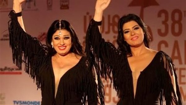 وصلة رقص بلدي.. ابنه فيفي عبده تشعل إحدى الأفراح | شاهد 