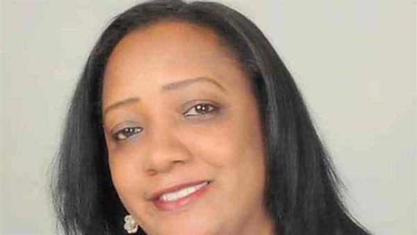 استعينى بصديق وقت غيابه.. كاتبة تثير الجدل بالتحريض على الزنا