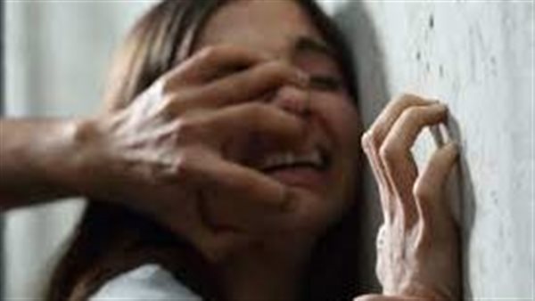 طلب منها علاقة برسائل مخلة.. تفاصيل مثيرة في اتهام مدرس ثانوي بالشرقية بالتحرش بطالبة