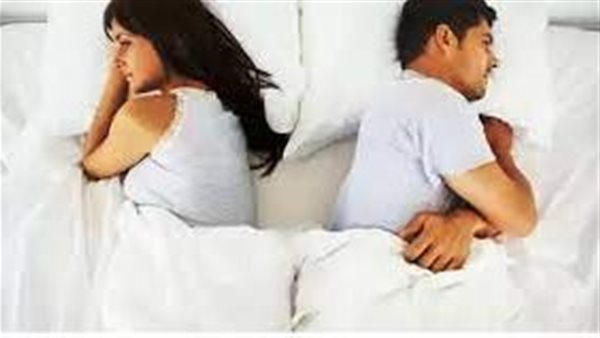 الملائكة تلعنك ولن تدخل الجنة.. احذر هذه الأفعال مع زوجتك | شاهد