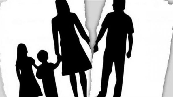 عايزني أمسح سلالم البيت..سهام تطلب الطلاق من زوجها