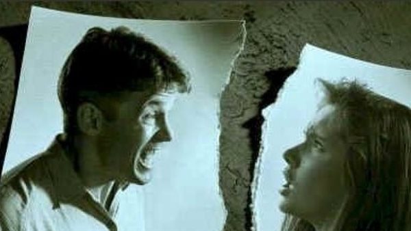 عايز ياخد مني مليون جنيه ورثتهم عن والدي.. «زينب» تطلب الطلاق من زوجها