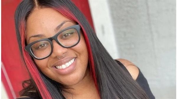 مش هتصدق بيطلعلها دقن وشنب.. فتاة تعاني من مرض نسائي| شاهد