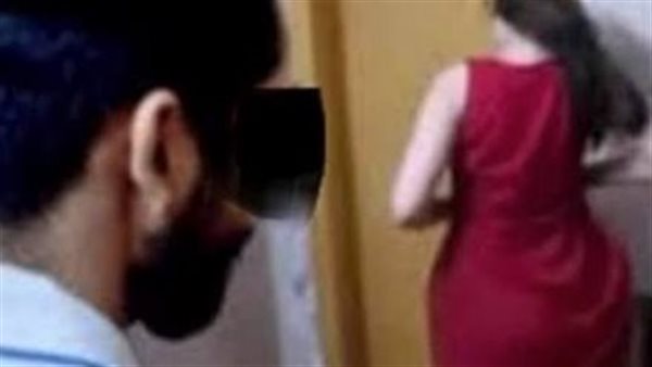 فيديوهات مخلة بالآداب.. تفاصيل مثيرة في فضائح عنتيل الصعيد الجنسية