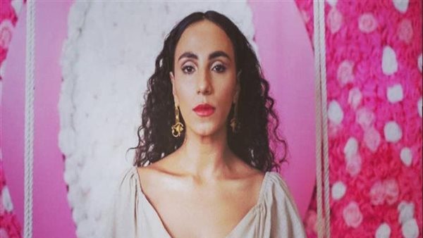 صور أجزاء حساسة بجسدها..القصة الكاملة للتحرش بـ زينب غريب | شاهد