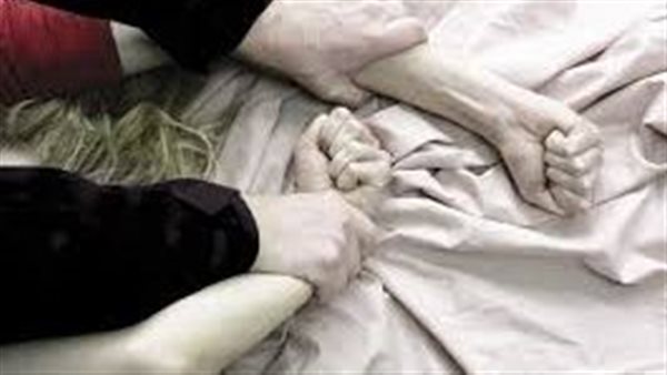  رفض الزواج منها بعد معاشرتها.. سر مقتل شاب على يد خطيبته في حلوان بطريقة مروعة