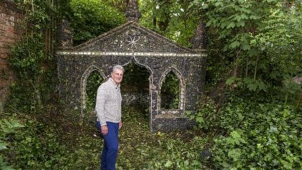 من العظام والأسنان.. رجل يعثر على مبنى يرجع للقرن الـ18| شاهد 