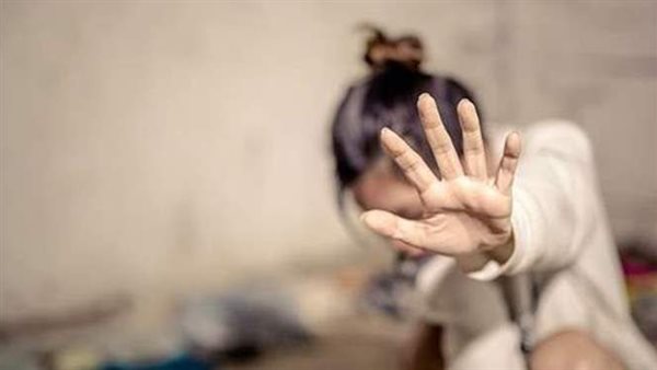 احتضنها من الخلف فطعنته.. تفاصيل مثيرة في تحرش عامل غاز بسيدة في الدقهلية 