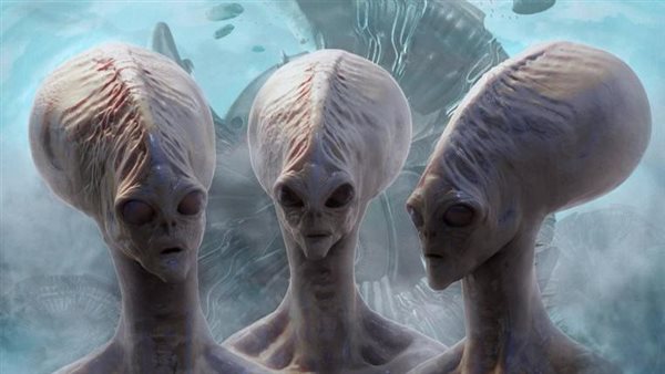 اختطفت أشخاصا.. كائنات فضائية تقيم في قواعد سرية تحت الماء 