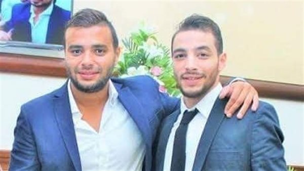 مع والدته..آخر ظهور للمطرب الشاب كريم صبري قبل وفاته بالغرق