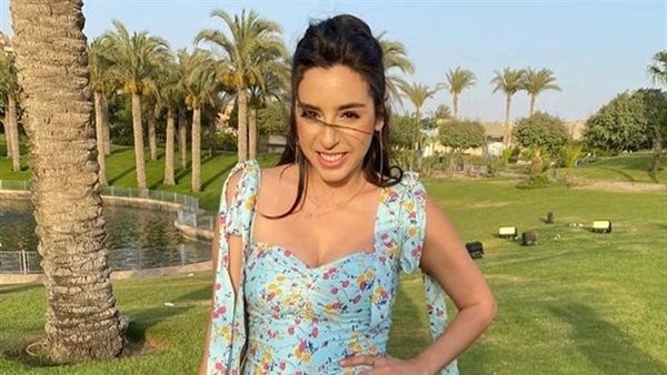 بإطلالة صيفية جريئة.. بطلة مسلسل «ليه لاء» بالبكيني على البحر |شاهد