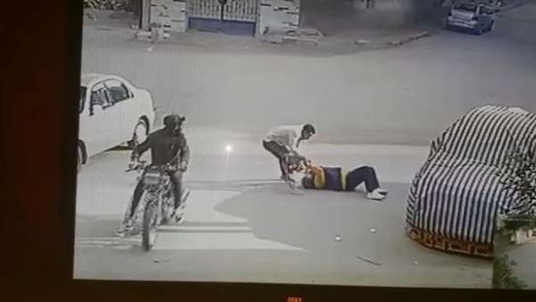 شقيق نائب بالبرلمان.. تفاصيل مثيرة سحل سيدة في مدينة نصر ومحاولة تعريتها | شاهد