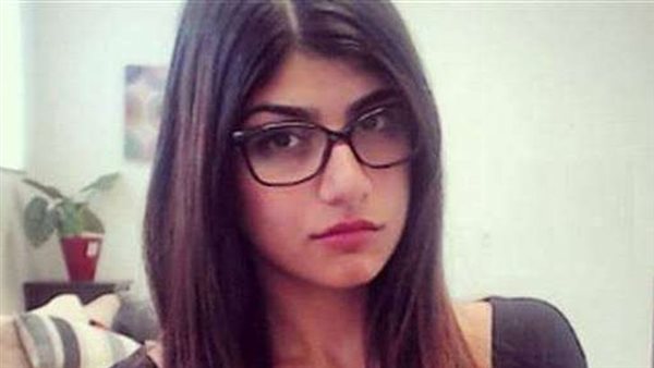 لن تتخيل ما فعلته..مايا خليفة تعود وتفاجئ متابعيها | شاهد